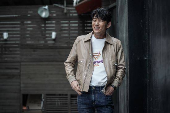 드라마 '열혈사제'에서 구담구 비리 카르텔의 행동대장 격인 황철범 역을 특유의 무게감과 맛깔 나는 사투리로 깔끔히 소화해 낸 배우 고준. 비에스컴퍼니 제공