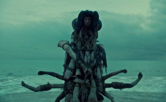 어서 와. 이런 잔인함은 처음이지? [사진 Netflix 캡쳐]