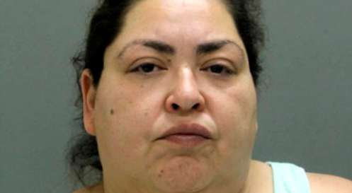 미국 시카고에 사는 클래리사 피게로아(46)가 임신 중이던 10대 여성을 살해하고 뱃속에 있던 아이를 학대한 혐의로 기소됐다. /CNN