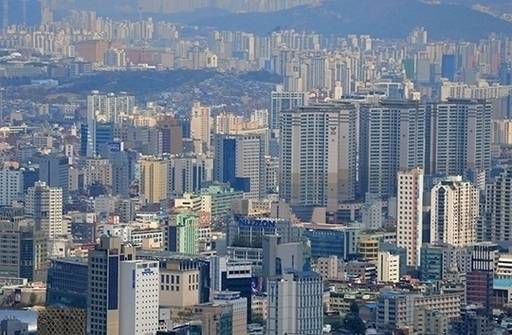 서울 남산에서 바라본 서울시 전경.