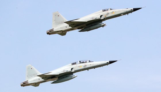 F-5전투기 비행 모습. 뉴스1