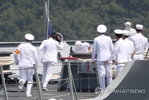안타까운 청해부대 '홋줄' 사고 순간 [연합뉴스 자료사진]