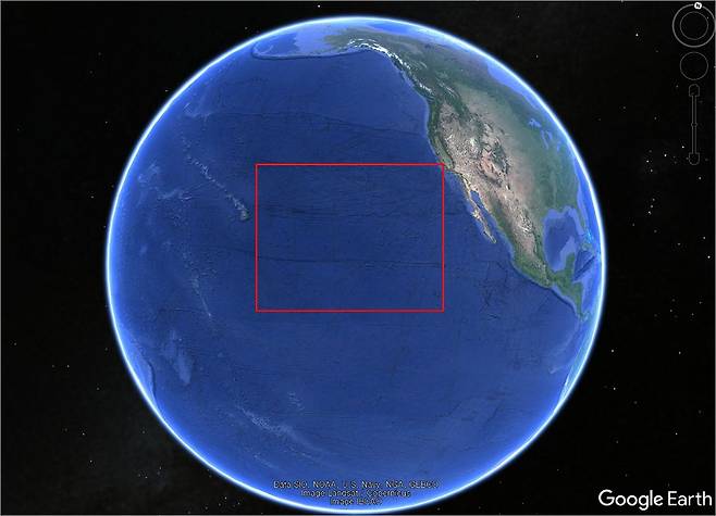 구글 어스 위성 지도 사진을 살펴보면 한반도 면적 7배에 달하는 거대 쓰레기 섬을 찾을 수 없다. (사진=구글 어스 캡처)