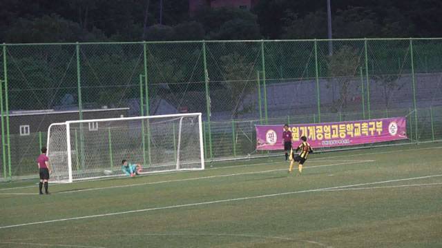 승부차기에서도 좀처럼 승패가 나지 않았던 무학기 전국고교축구대회 8강전