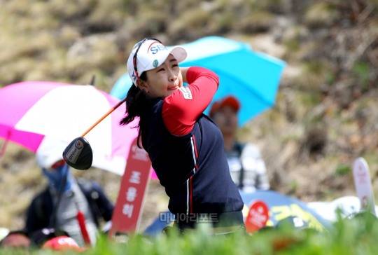 드라이빙 거리 264.68야드로 한국LPGA투어 1위인 김아림. 사진=김상민기자