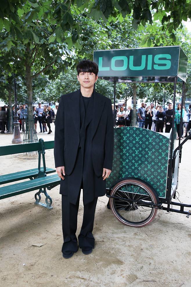 공유