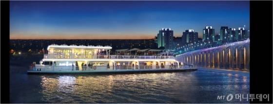 이랜드크루즈가 운영하는 한강유람선 /사진=이랜드