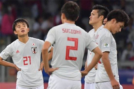 대회 전 기대를 모은 구보 다케후사(등번호 21번)는 에콰도르전 선발로 나섰으나 득점을 성공시키지 못했다. 사진=연합뉴스 제공