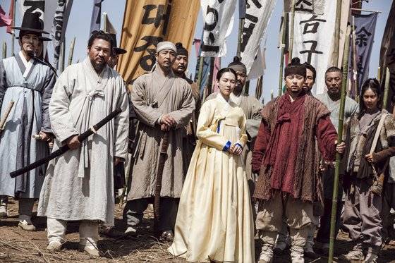 '녹두꽃'에는 구한말 긴박한 국내외 정세와 일제의 치밀한 조선침탈 전략 등이 자세히 묘사된다. [SBS]