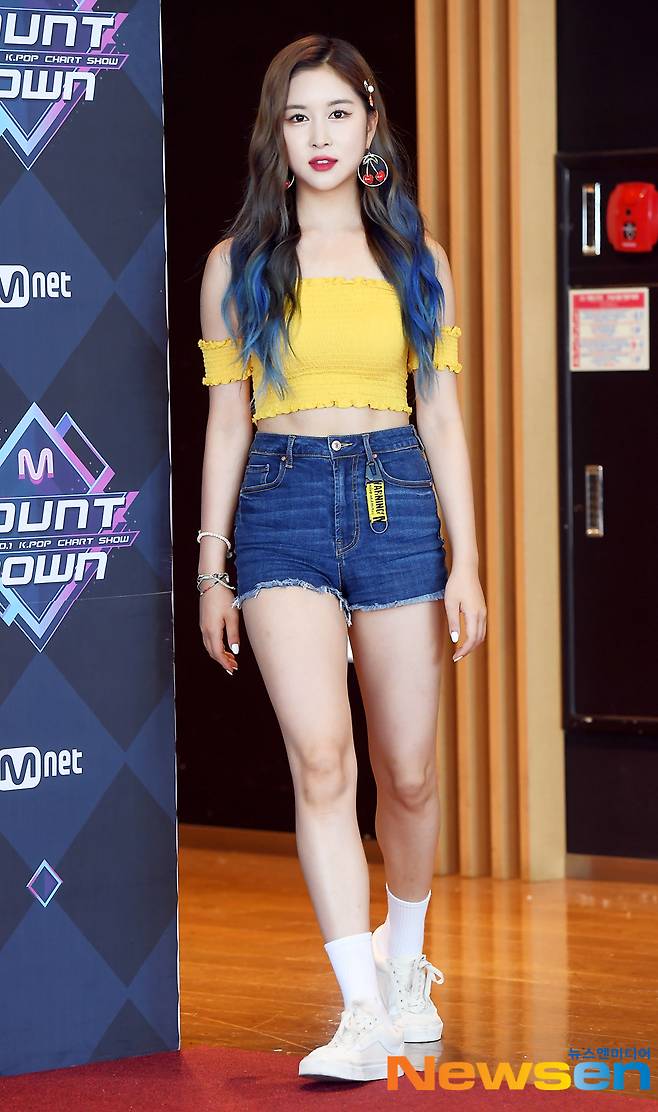 우주소녀 다영, 선명한 복근 드러내고[포토엔HD]