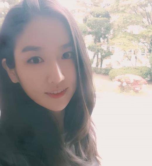 배우 안미나에 대한 관심이 뜨겁다.안미나 SNS