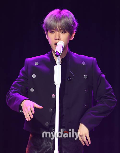 ▲ 엑소 백현 '눈빛부터 새로워'