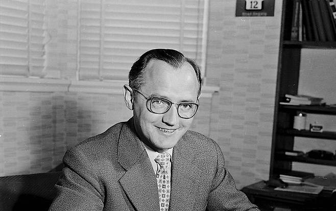 2대 고트프레드 키르크 크리스티안센[레고코리아]