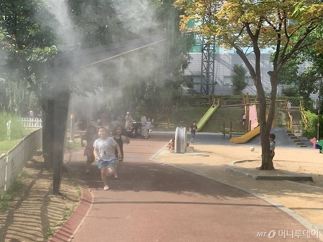 지난해 새롭게 조성된 '영등포구 '문래근린공원 창의어린이놀이터' /사진=임찬영 기자