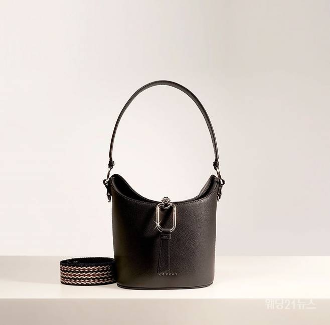 사진 : 러브캣 데미세끌레 컬렉션_버킷백