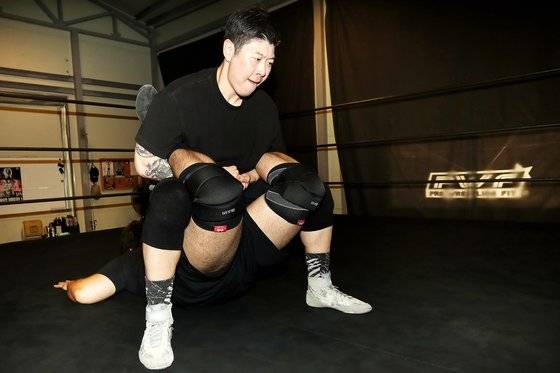 김남석 선수가 '새우꺾기' 기술을 선보이고 있다. 장진영 기자