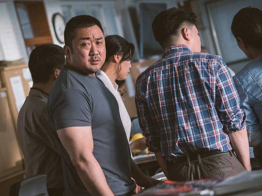 사진=영화 동네사람들 스틸 이미지