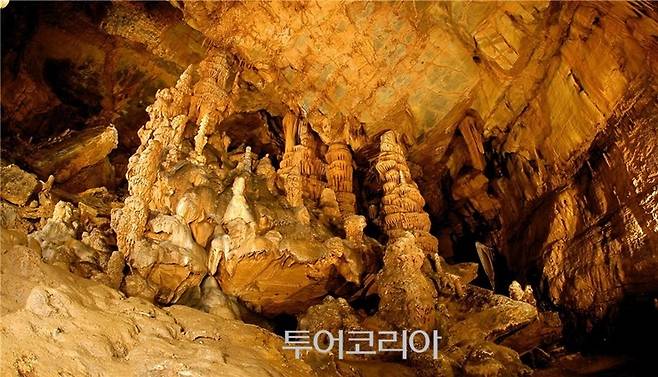 ▲ 천연기념물 260호 평창 어름치마을 백룡동굴
