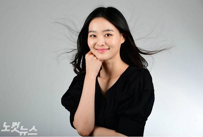 최근 종영한 드라마 '보좌관' 시즌1에 출연한 배우 도은비가 23일 오후 서울 양천구 CBS 노컷뉴스 사옥에서 인터뷰 전 포즈를 취하고 있다. (사진=황진환 기자)