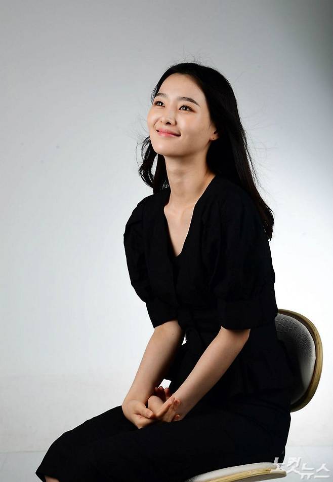최근 종영한 드라마 '보좌관' 시즌1에 출연한 배우 도은비가 23일 오후 서울 양천구 CBS 노컷뉴스 사옥에서 인터뷰 전 포즈를 취하고 있다. (사진=황진환 기자)