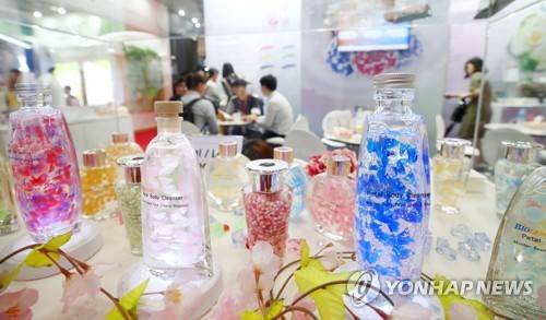 화장품 원료들 [연합뉴스 자료사진]