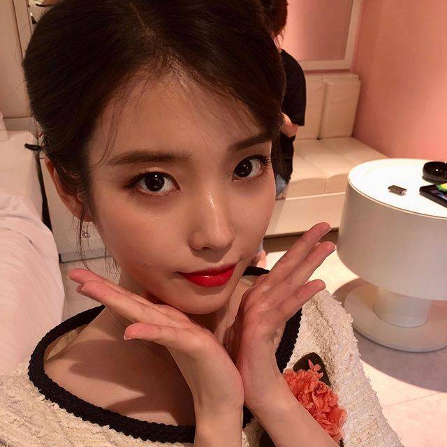 아이유 인스타그램