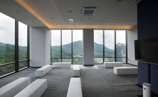 디에이치 아너힐즈 스카이 라운지. <현대건설 제공>