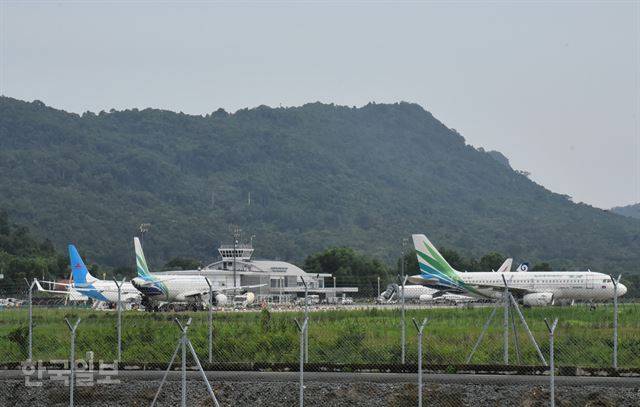 캄보디아 시아누크빌 국제공항의 모습. 몇 년 전까지만 해도 한적했던 곳이지만, 중국인들이 물밀듯 들어오면서 과거의 모습을 찾아볼 수 없게 됐다. 시아누크빌=정민승 특파원