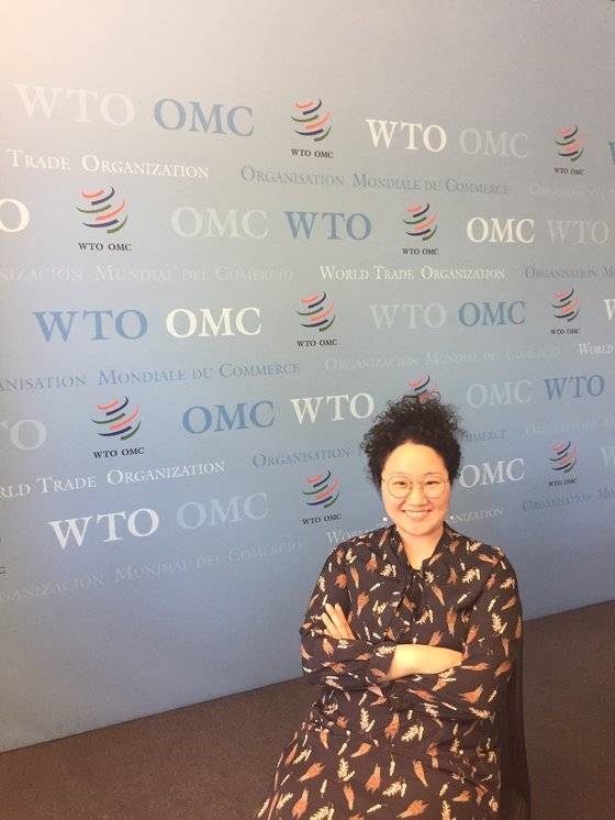 지난해 4월 WTO 사무국을 방문한 고성민 산업부 사무관이 포즈를 취했다. [산업통상자원부]