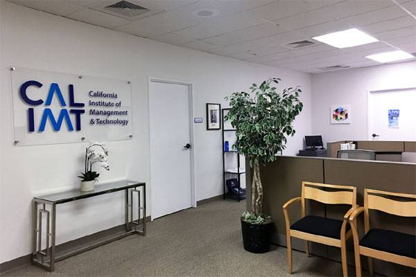 미국 서부 캘리포니아주 어바인에 있는 온라인 경영대학원 캘아이엠티(CALIMT).