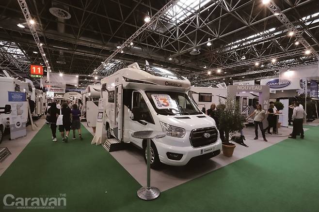 포드 RAM 베이스 모터홈