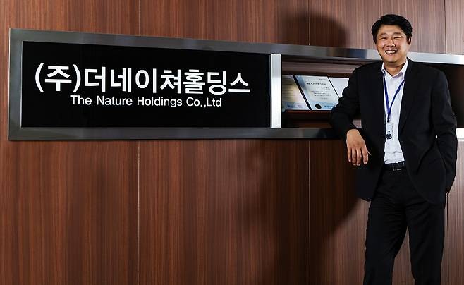 '내셔널지오그래픽 어패럴' 운영하는 더네이쳐홀딩스의 박영준 대표/사진제공=더네이쳐홀딩스