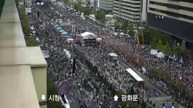 오후 1시 30분 기준 광화문 광장 폐쇄회로(CCTV) 화면