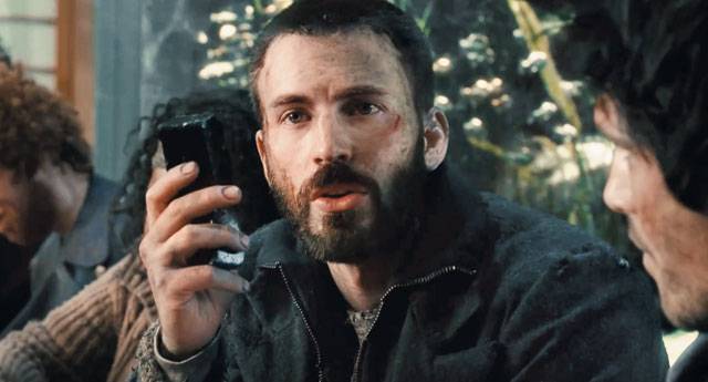 영화 '설국열차'에서 최하층 꼬리칸 사람들은 바퀴벌레로 만든 단백질 블록만을 먹고 산다. 바퀴벌레는 아니겠지만 곤충을 일용할 양식으로 받아들여야 할 가능성이 점점 커지고 있다. / 영화 캡처