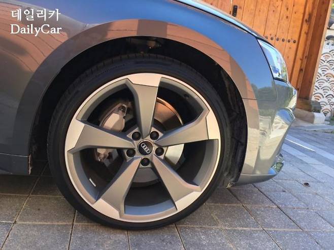 아우디, A5 스포트백