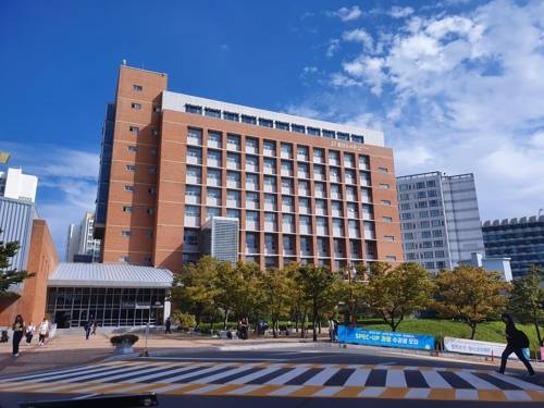 경성대학교 모습 (부산=연합뉴스) 차근호 기자 = 지난 9월 촬영한 부산 남구 경성대학교 캠퍼스 전경 모습. 2019.10.21   ready@yna.co.kr(끝)