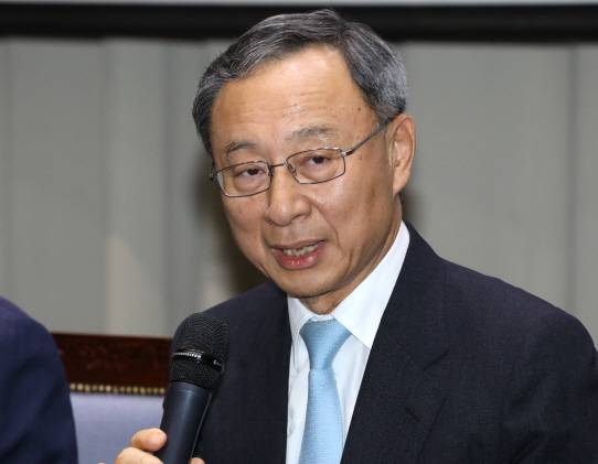 황창규 KT 회장(사진= 연합뉴스)