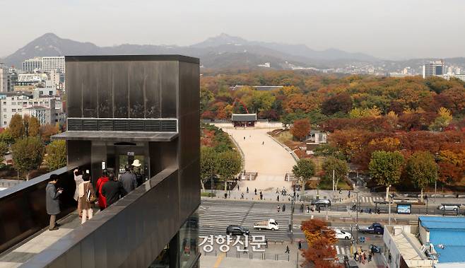 세운상가 옥상에서 바라본 종묘