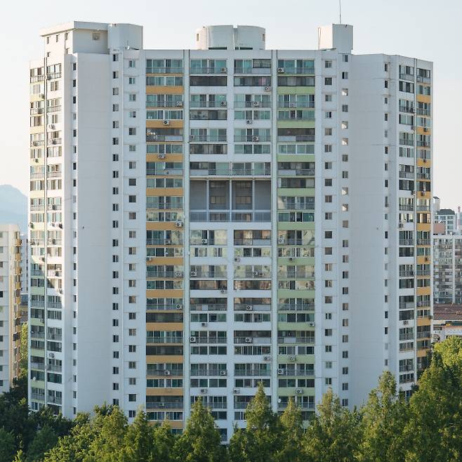 서울 상계주공4단지 뒷모습. 3개층 6개 집 크기 공간이 뚫려 있다. 설계 당시에는 놀이터로 만들었다.