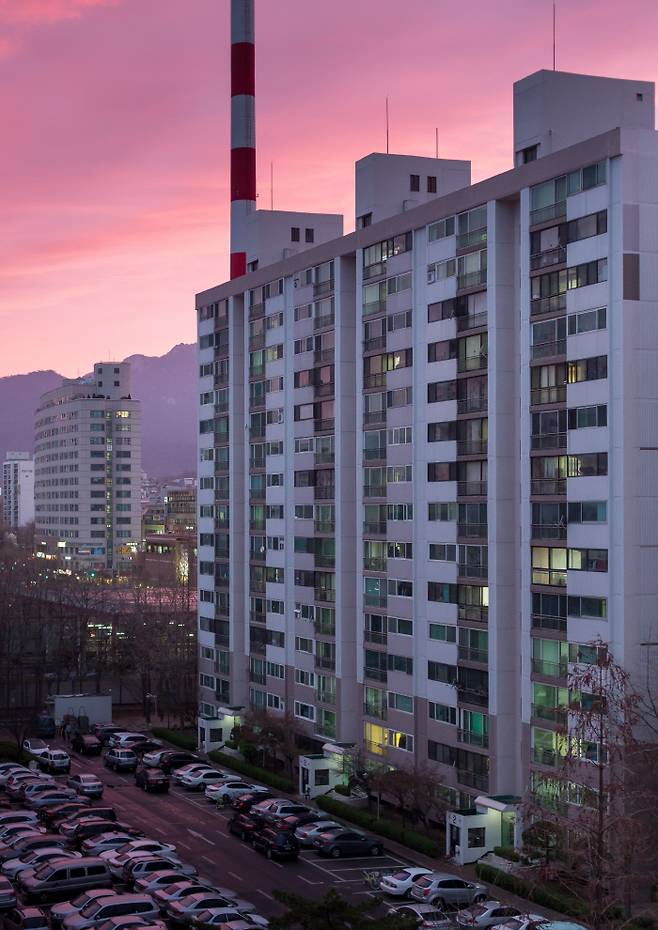 서울 창동 동아아파트. 최씨가 찍은 첫 번째 아파트 사진.