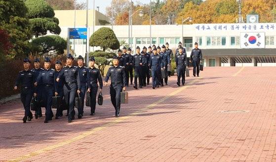 공사 생도는 매달 한 번 수업에 함께 나서는 ‘학과출장’ 행사로 굳건한 의지를 세운다. 박용한