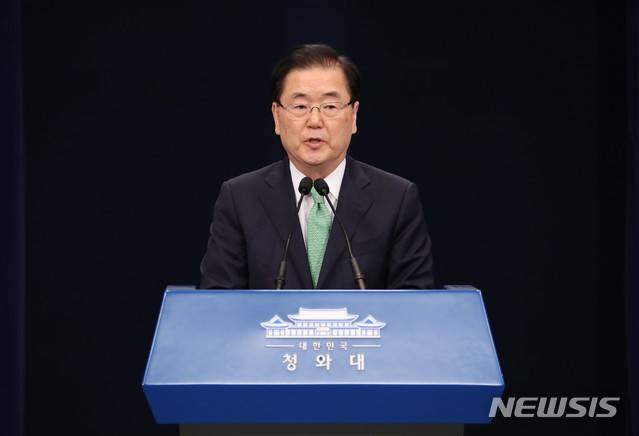 【서울=뉴시스】박진희 기자 = 정의용 국가안보실장이 17일 청와대 춘추관에서 리비아 피랍자 구출 관련 브리핑을 하고 있다. 2019.05.17.  pak7130@newsis.com