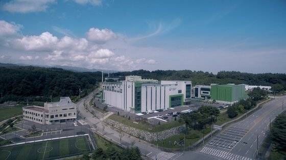 강릉에 있는 파마리서치프로덕트의 세 공장. [사진 파마리서치프로덕트]