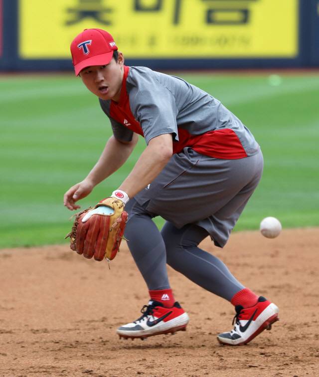 수비훈련을 하고 있는 최원준. 사진제공=KIA 타이거즈