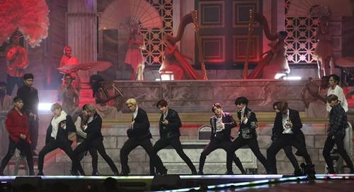 그룹 방탄소년단(BTS)이 ‘MMA 2019’ 무대를 꾸몄다. 사진=멜론뮤직어워드