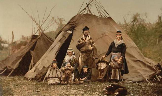 북유럽 소수민족 사미인 (출처 : 위키백과)