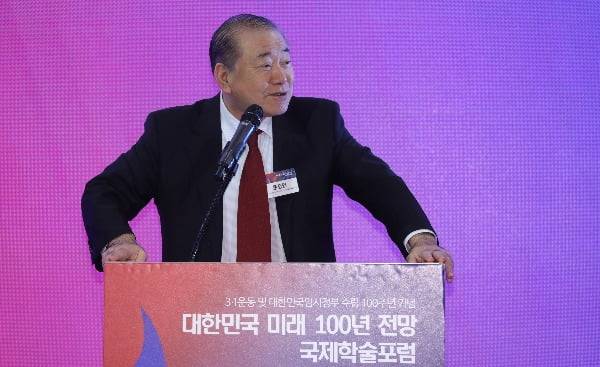 문정인 대통령 통일외교안보특보가 지난달 7일 오전 연세대학교 백양누리에서 '대한민국 미래 100년 전망 국제학술포럼' 기조연설을 하고 있다. 사진=연합뉴스