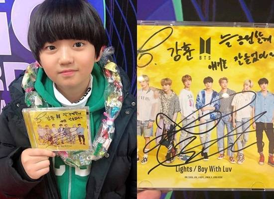 김강훈, MAMA 참석..방탄소년단 사인 CD 인증 