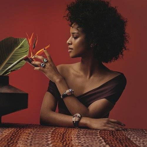 터키석을 메인 스톤으로 한 아프리카의 보물 컬렉션. [사진 쇼메]