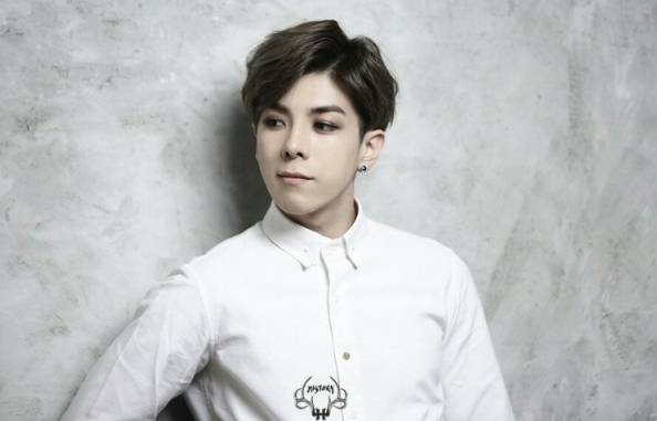 ▲ 12일 오후 논산훈련소로 입대한 히스토리 출신 김재호. 제공| 로엔트리